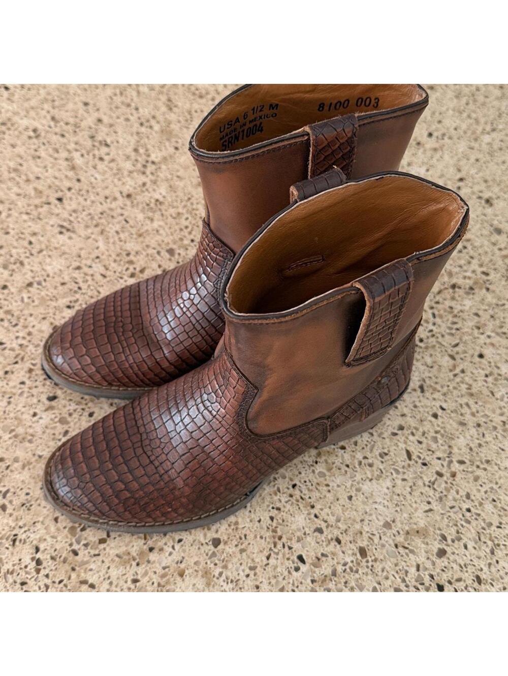 Sterling River Cowboy Ankle Boots size 6.5